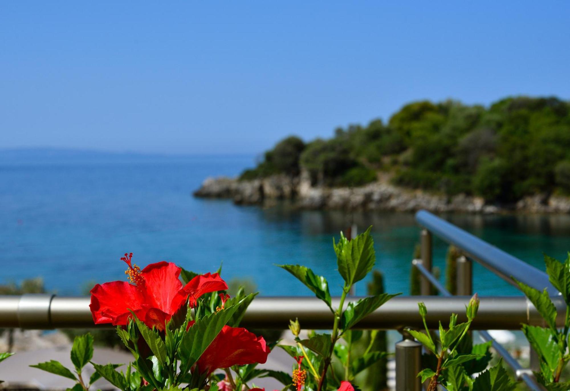 Prima Vista Beachfront Boutique Hotel Sivota  Exterior photo